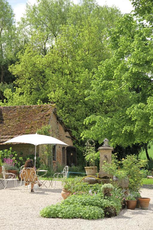 La Ferme De Marie Eugenie Bed & Breakfast Bruailles Eksteriør bilde